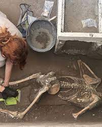 Ancient Pompeii reveals two more victims of eruption, with coins and jewelry Right now 2024 Ancient Pompeii