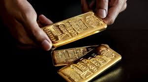 Gold Holds Near Record As Traders Weigh Geopolitics, Key US Data wonderful 2024