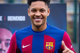 Vitor Roque