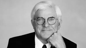 Phil Donahue, Influential US Daytime Talk Show Host, Dies at 88 2024 WONDERFUL