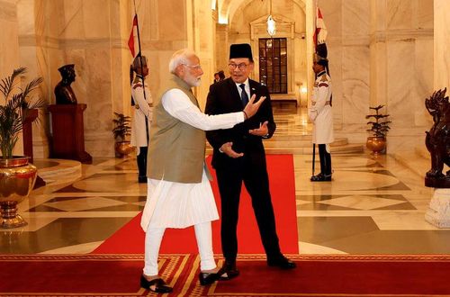 A Grand Welcome: PM Modi Receives Malaysia’s Anwar Ibrahim at Rashtrapati Bhavan Exclusive 2024 Ibrahim
