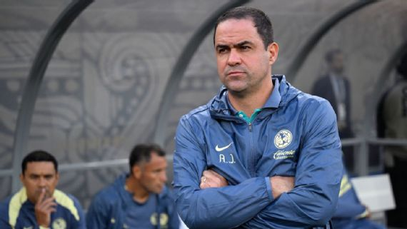 André Jardine advierte: “El equipo esté lejos de su mejor nivel”