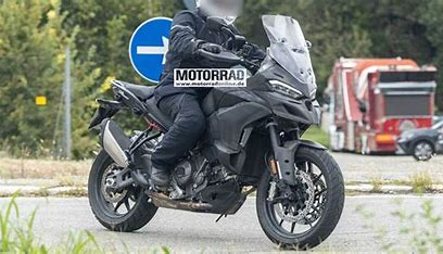 Ducati Multistrada V2 2025: LE FOTO 2024 best