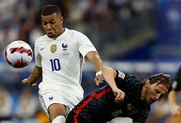 France see off Croatia